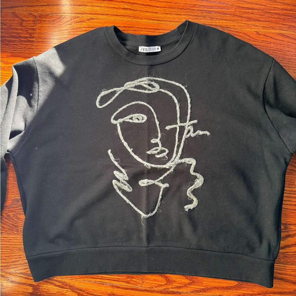 Zara sweatshirt / Size S